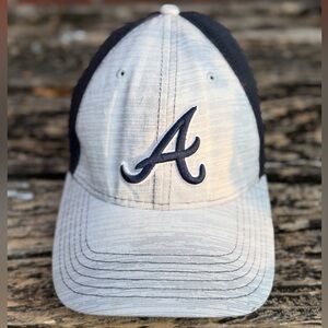 Atlanta Braves New Era Men’s MLB Gray/Navy Prime Neo 39THIRTY S Flex Hat T8